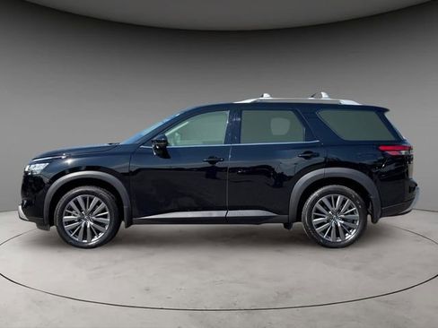 Used 2023 Nissan Pathfinder SL w/ SL Premium Package AWD/4WD image 2