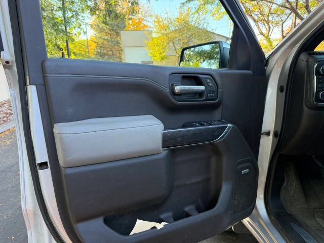 Used 2019 Chevrolet Silverado 1500 LTZ AWD/4WD image 10