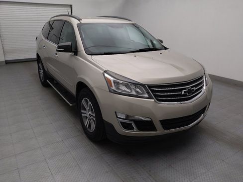 Used 2017 Chevrolet Traverse LT FWD image 13