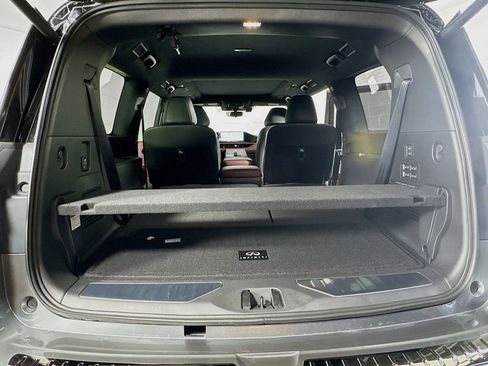 New 2026 INFINITI QX80 Autograph w/ Premium Cargo Package image 33