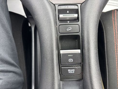 Used 2024 Honda HR-V Sport image 24