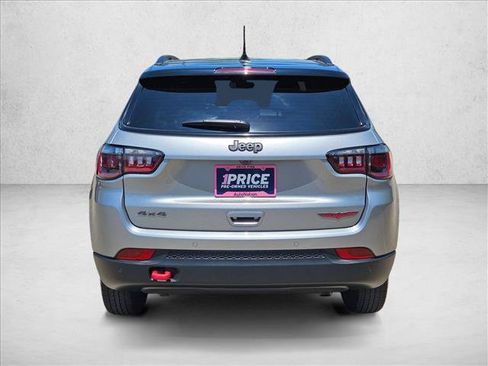 Used 2023 Jeep Compass Trailhawk w/ Sun and Sound Group AWD/4WD image 7