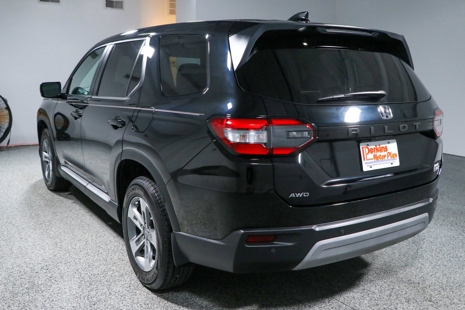 Used 2024 Honda Pilot EX-L image 9
