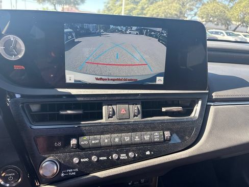 Used 2023 Lexus ES 300h w/ Premium Package FWD image 15