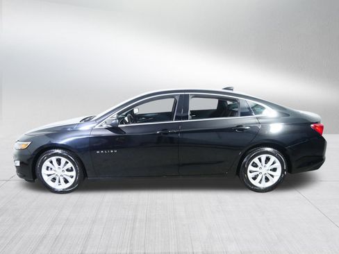 Used 2025 Chevrolet Malibu LT image 4