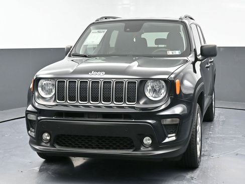 Used 2022 Jeep Renegade Latitude image 5