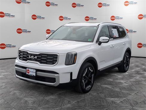 Used 2025 Kia Telluride S image 1