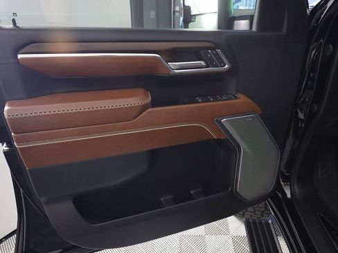 Used 2024 GMC Sierra 3500 Denali Ultimate image 15