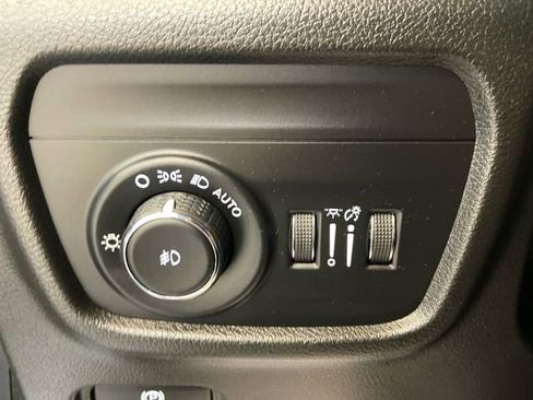 Used 2023 Jeep Grand Cherokee L Overland image 24