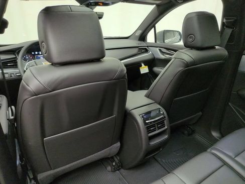 Used 2026 Cadillac XT5 Premium Luxury w/ LPO, ONYX Package AWD/4WD image 23
