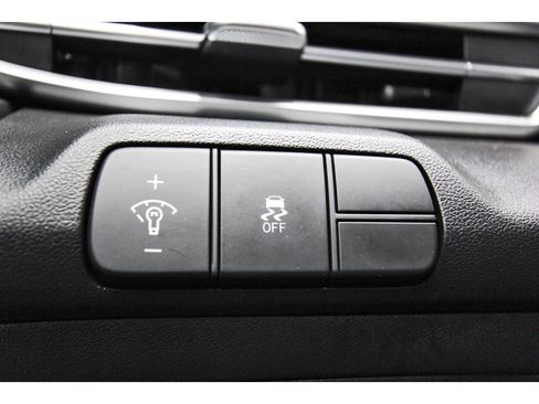 Used 2024 Hyundai Elantra SEL FWD image 22