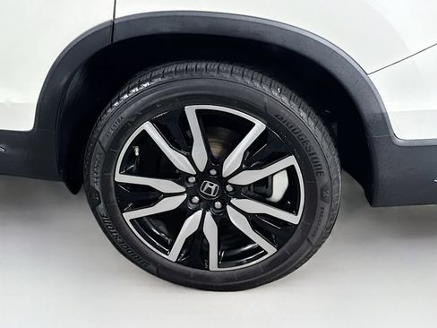 Used 2019 Honda Pilot Elite image 9