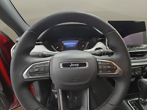 Used 2025 Jeep Compass Limited AWD/4WD image 23