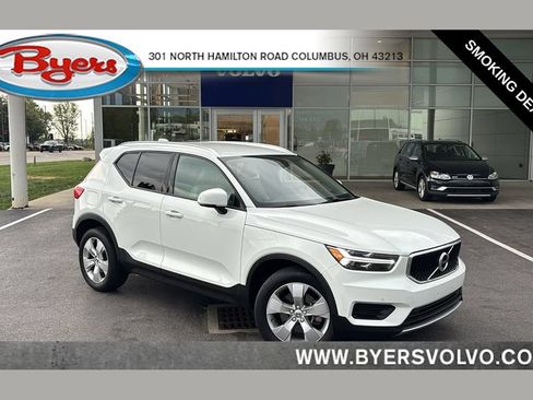 Used 2020 Volvo XC40 T5 Momentum AWD/4WD image 1