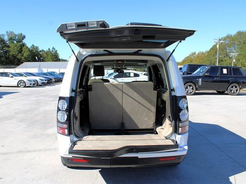 Used 2016 Land Rover LR4 HSE image 40