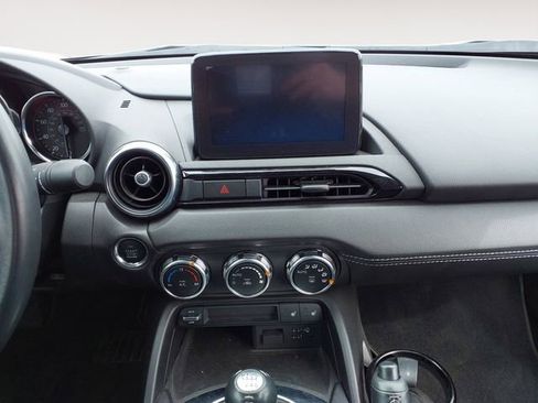 Used 2020 MAZDA MX-5 Miata RF Grand Touring RWD image 10