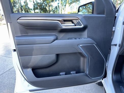 Used 2022 Chevrolet Silverado 1500 RST image 16