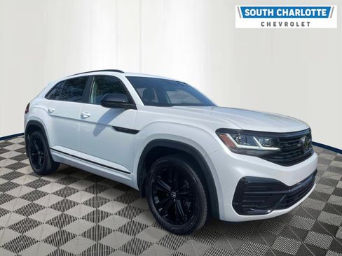 Used 2023 Volkswagen Atlas Cross Sport SEL R-Line AWD/4WD image 3