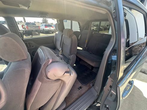 Used 2005 Toyota Sienna LE w/ LE Pkg 3 FWD image 49