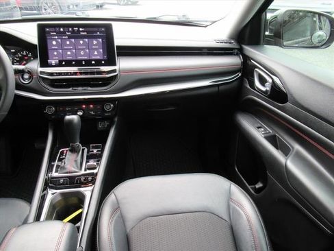 Used 2022 Jeep Compass Trailhawk image 13