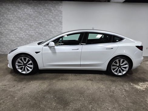 Used 2020 Tesla Model 3 Performance AWD/4WD image 2