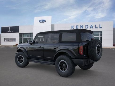 New 2025 Ford Bronco Outer Banks w/ Sasquatch Package AWD/4WD image 4