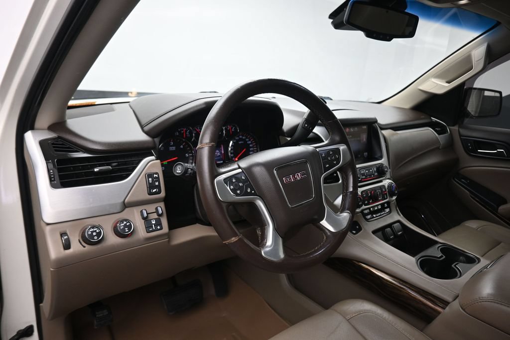 Used 2015 GMC Yukon XL SLT w/ Open Road Package AWD/4WD image 12