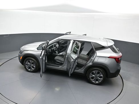 Certified 2024 Kia Seltos LX AWD/4WD image 43