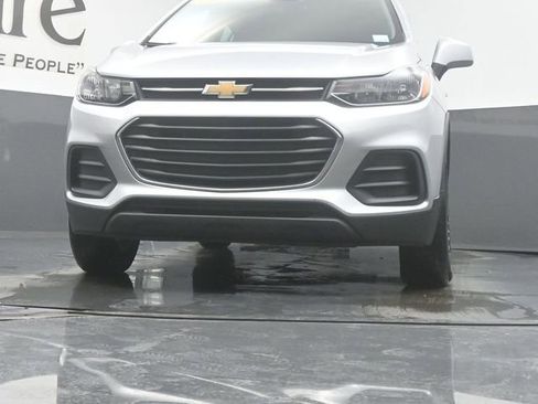 Used 2018 Chevrolet Trax LS image 56