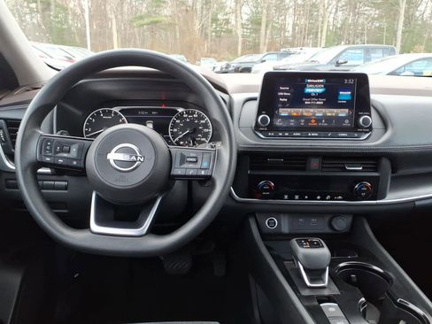 Certified 2023 Nissan Rogue SV AWD/4WD image 17