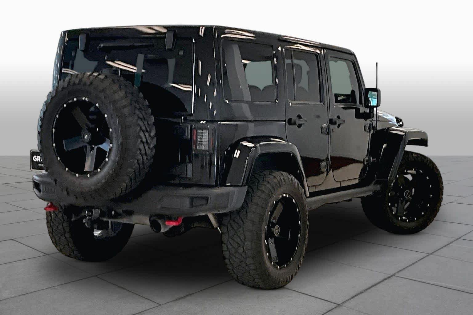Used 2013 Jeep Wrangler Unlimited Rubicon AWD/4WD image 11