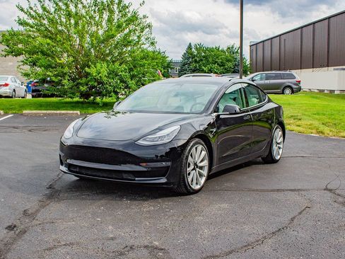 Used 2020 Tesla Model 3 Standard Range Plus RWD image 3