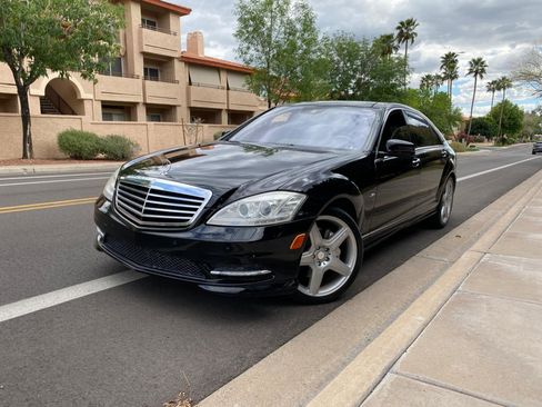 Used 2012 Mercedes-Benz S 550 w/ Sport Pkg Plus One image 2