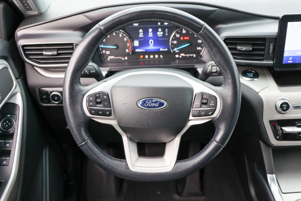 Certified 2023 Ford Explorer XLT w/ Equipment Group 202A AWD/4WD image 8
