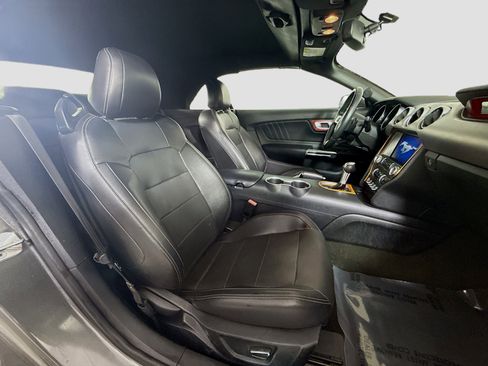 Used 2018 Ford Mustang Premium image 27