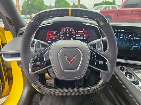 Used 2025 Chevrolet Corvette Z06 RWD image 18