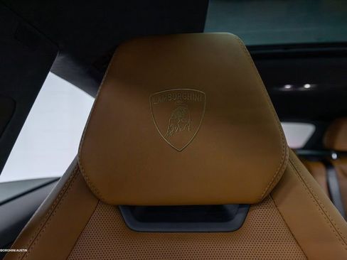 Used 2025 Lamborghini Urus S AWD/4WD image 55