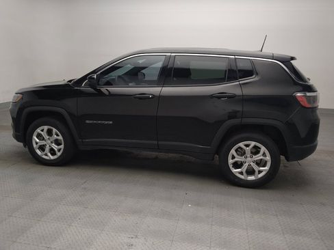 Used 2024 Jeep Compass Sport AWD/4WD image 3