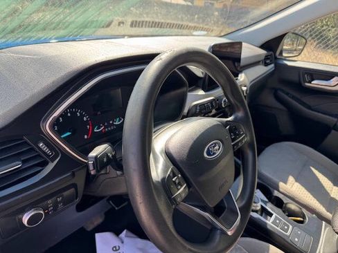 Used 2021 Ford Escape SE image 35