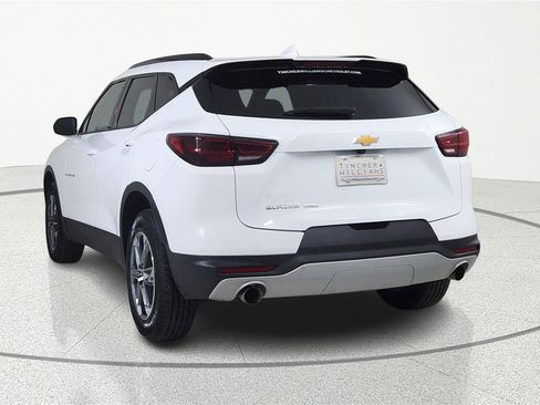 Used 2025 Chevrolet Blazer LT w/ Convenience Package AWD/4WD image 3