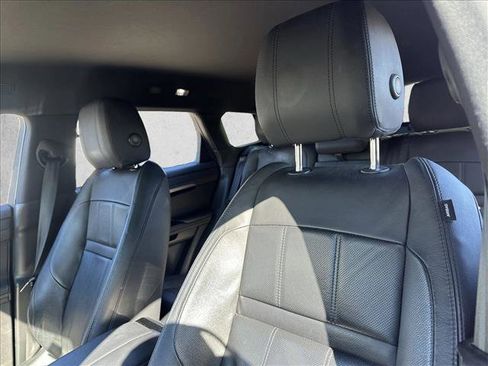 Used 2020 Land Rover Range Rover Evoque S image 11