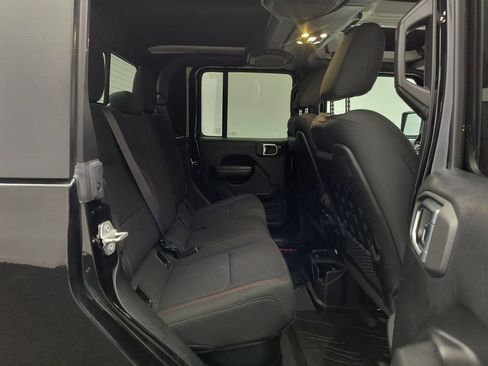 Used 2020 Jeep Gladiator Rubicon AWD/4WD image 31