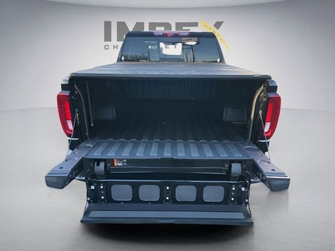 Used 2024 GMC Sierra 1500 AT4 w/ Technology Package AWD/4WD image 31