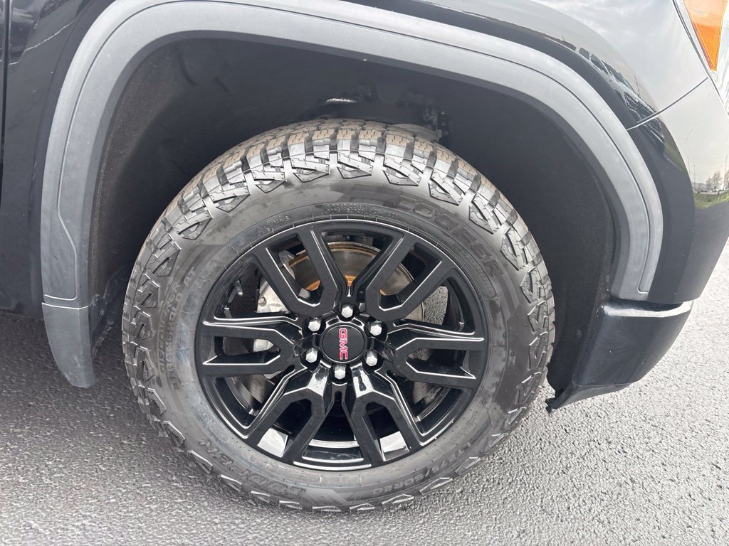 Used 2021 GMC Sierra 1500 Elevation w/ LPO, Elevation Black Package AWD/4WD image 12