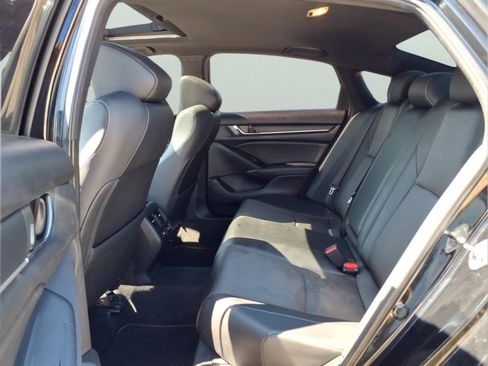 Used 2021 Honda Accord Sport image 12