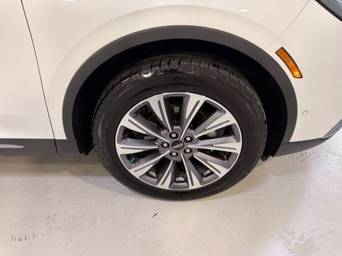 Used 2022 Lincoln Corsair Reserve w/ Elements Package FWD image 30