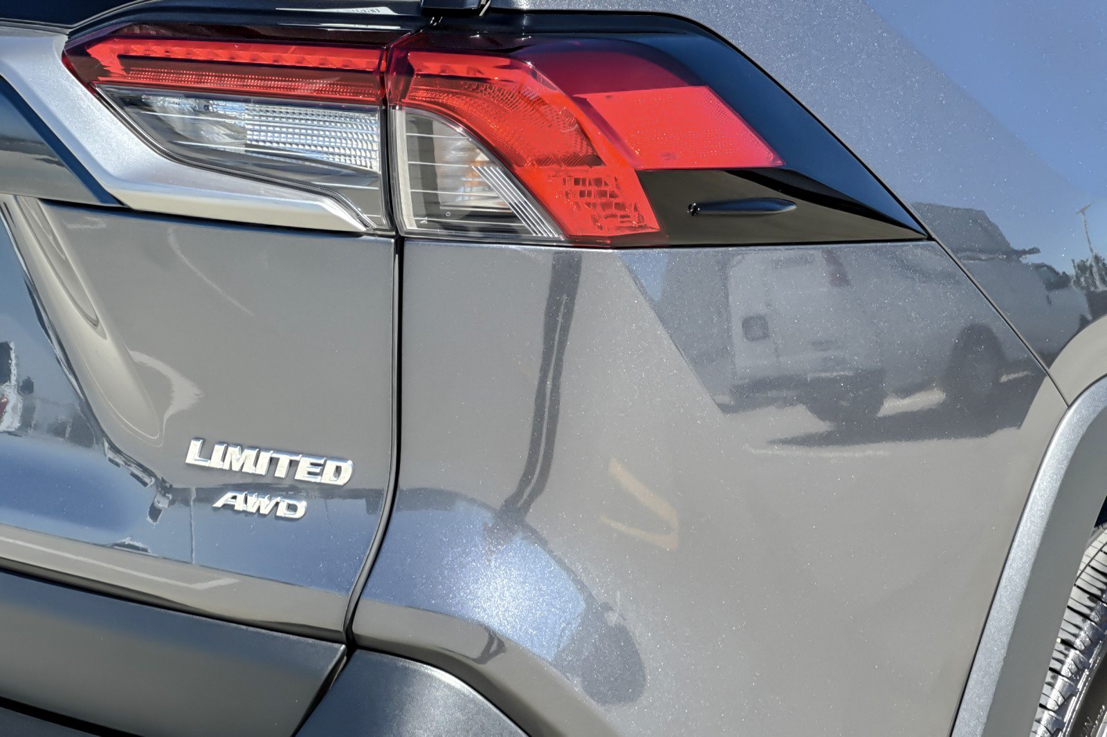 Used 2023 Toyota RAV4 Limited AWD/4WD image 26