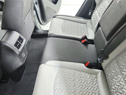 Used 2022 Chevrolet Equinox LS w/ LS Convenience Package image 15