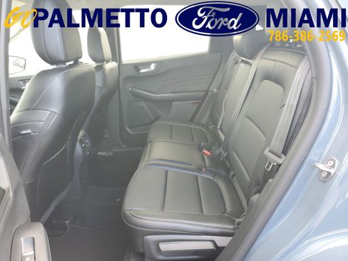 Used 2024 Ford Escape Platinum image 8