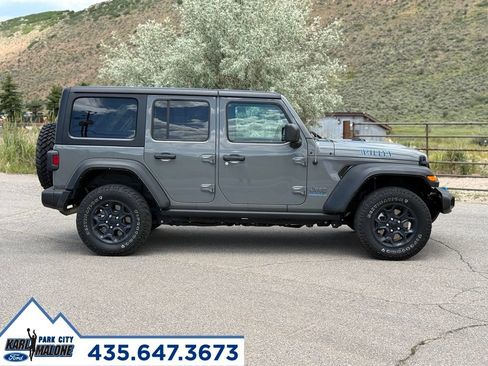 Used 2023 Jeep Wrangler Unlimited w/ Cold Weather Group AWD/4WD image 6